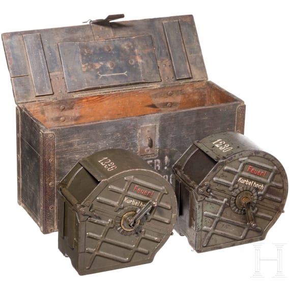 Zwei Gurttrommeln zum MG 08/15 im Transportkasten