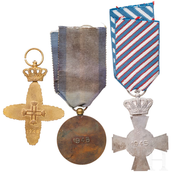 Zwei Auszeichnungskreuze und eine Verdienstmedaille der Luftwaffe, Griechenland, 1945 - 1960
