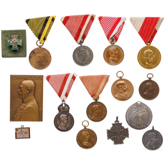 Kleine Sammlung von 13 Auszeichnungen, &Ouml;sterreich, 1875 - 1920