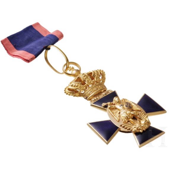 From the estate of a noble Bavarian family &ndash; a cased Cross 2nd Class of the Merit Order of St. Michael