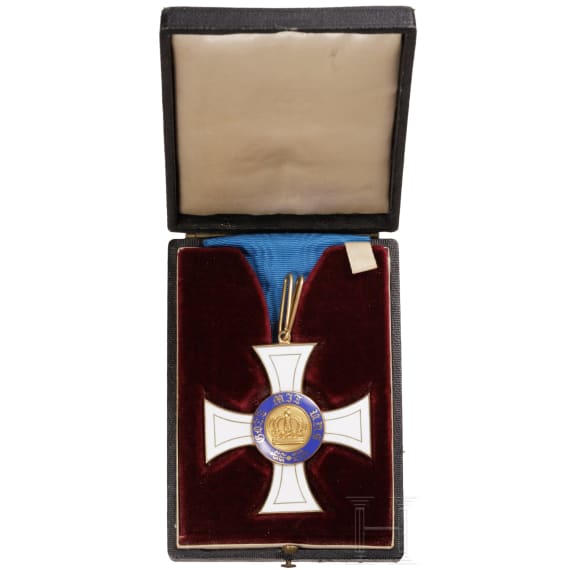 From Bavarian aristocratic property - a cased Cross 2nd Class of the Prussian Royal Order of the Crown