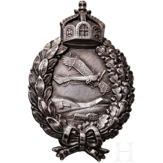 An Imperial Pilot's Badge made by Juncker in Berlin