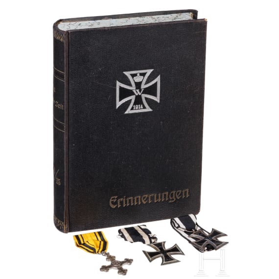 A World War I commemorative box with three awards