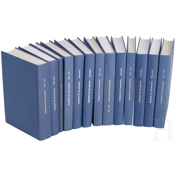A collection of 34 volumes of uniform literature, 19th/20th century