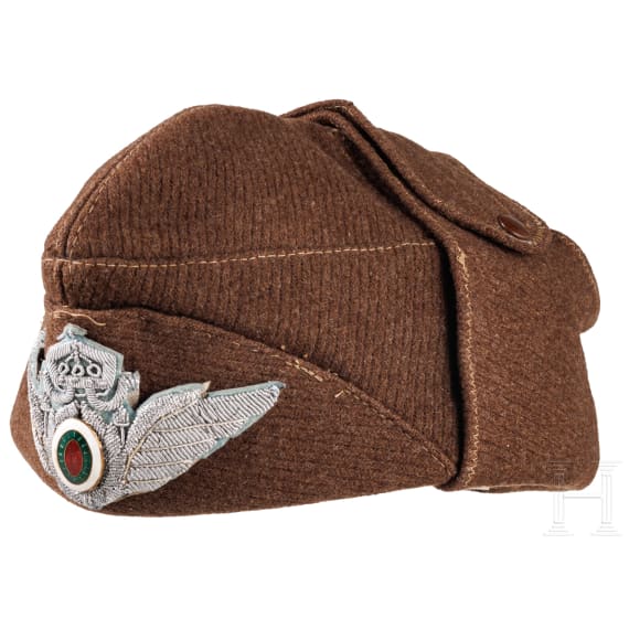 An M38 cap for paratroopers of the Bulgarian Air Force
