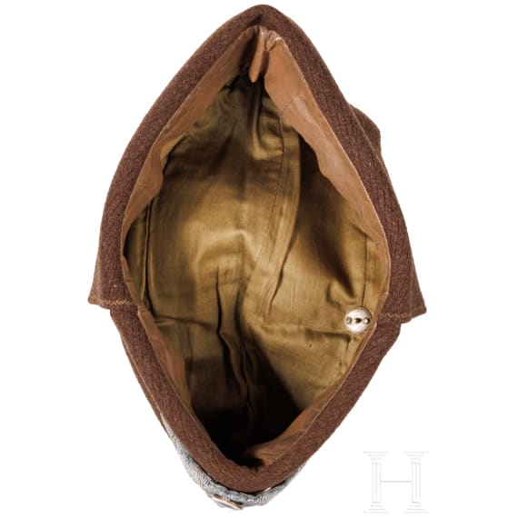 An M38 cap for paratroopers of the Bulgarian Air Force