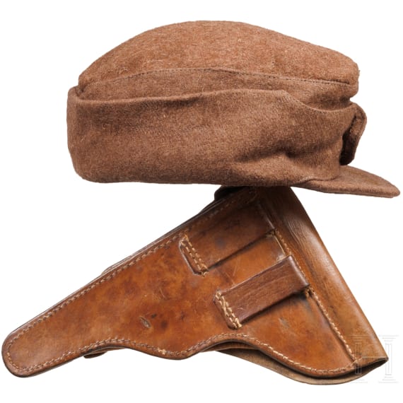 An M43 field cap for members of the Bulgarian artillery
