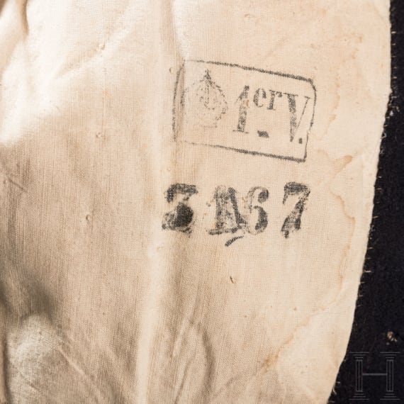 A tunic for members of the Voltigeurs de la Garde Imp&eacute;riale, Second Empire