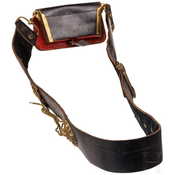 A cartouche box and bandolier of a Dutch medical officer, 2nd half of the 19th century