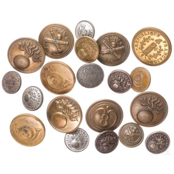 A collection of 20 French uniform buttons, 19th/20th century