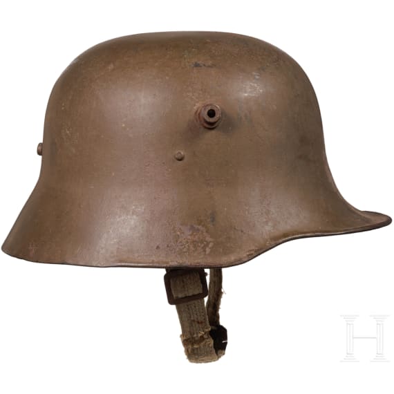 A steel helmet M 17