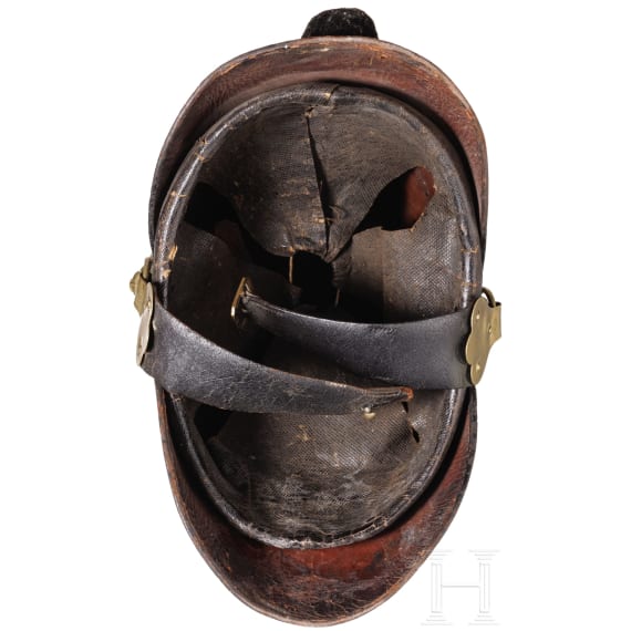 A helmet M 1845 for artillery men