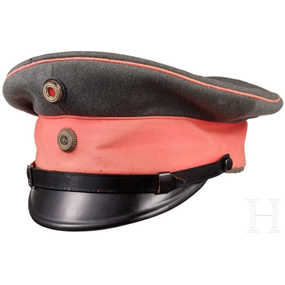 Feldgraue Schirmm&uuml;tze f&uuml;r einen Reserveoffizier im K.B. 3. Chevaulegers-Regiment "Herzog Karl Theodor", um 1915
