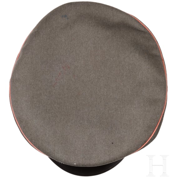 Feldgraue Schirmm&uuml;tze f&uuml;r einen Reserveoffizier im K.B. 3. Chevaulegers-Regiment "Herzog Karl Theodor", um 1915