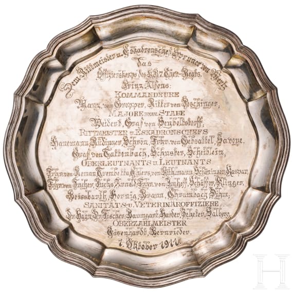 K&ouml;niglich Bayerisches 7. Chevaulegers-Regiment "Prinz Alfons" - zwei Silberteller als Offiziersgeschenk, datiert 1911