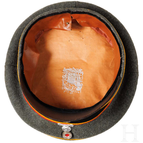 Schirmm&uuml;tze f&uuml;r Offiziere eines Braunschweiger Regiments, Erster Weltkrieg