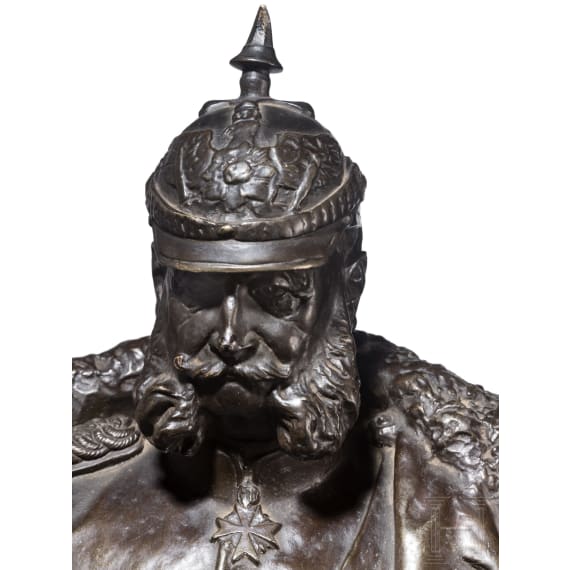 Kaiser Wilhelm I. - gro&szlig;e Bronzefigur von Joseph Uphues (1850 - 1911)