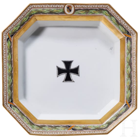 Feldmarschall Ludwig Yorck von Wartenburg (1759 - 1830) - Porzellansch&uuml;ssel aus dem Feldherren-Service mit dem Eisernen Kreuz der KPM, um 1815/20