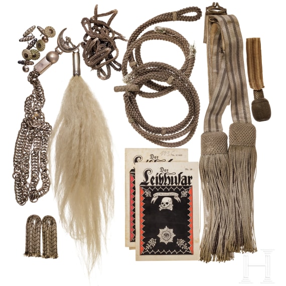 Parade-Kehlriemen f&uuml;r Offiziere der Husaren und Effekten, um 1900
