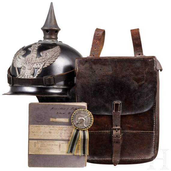 Helm M 1905 f&uuml;r Mannschaften der J&auml;ger zu Pferde mit Traditionsabzeichen und Kartentasche