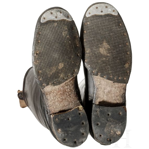A pair of boots for officers