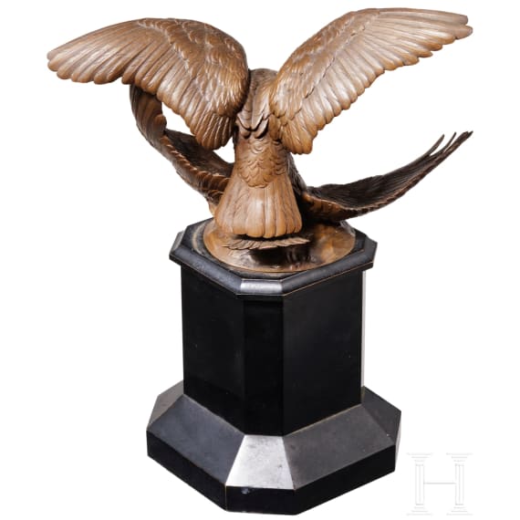 A bronze eagle statue for pilots of the Imperial Navy as a prize of honour for victors in aerial combat, dated 1917