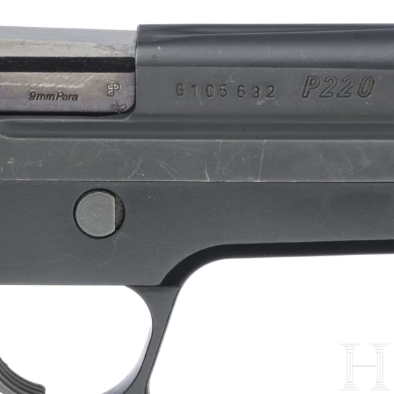 SIG Sauer P 220