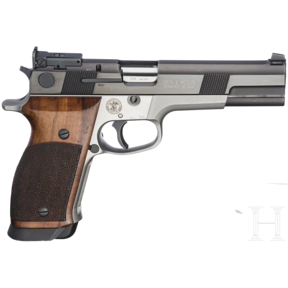 Smith & Wesson, Target Champion, Performance Center