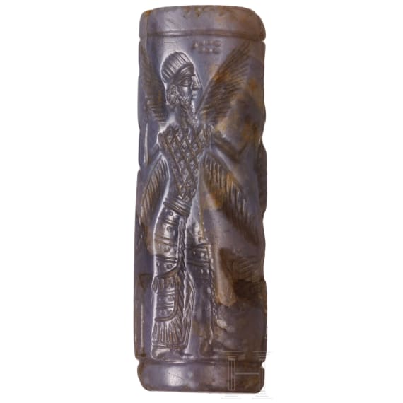 Gro&szlig;es Rollsiegel aus grauem Chalcedon, Zeit der assyrischen Dominanz &uuml;ber das babylonische Reich, 9. - 7. Jhdt. v. Chr.