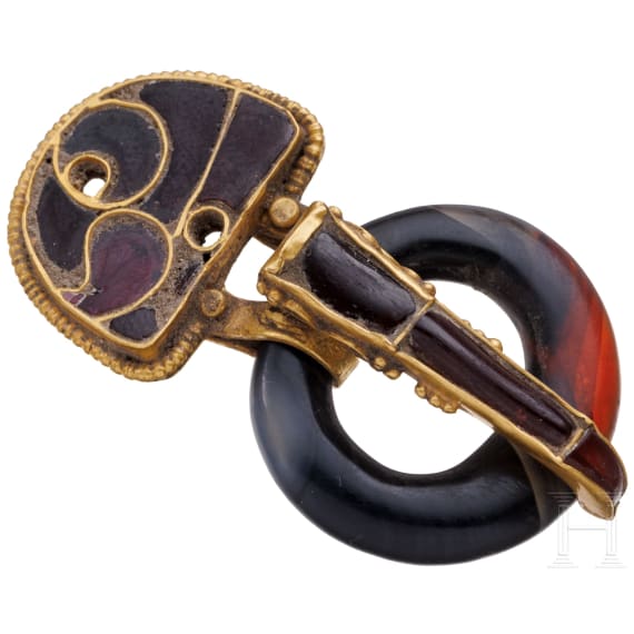 Schnalle aus Gold mit Einlagen aus Halbedelsteinen, ostgermanisch, 1. H&auml;lfte 5. Jhdt. n. Chr.