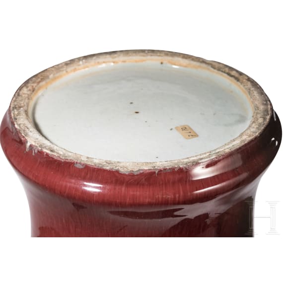 Gro&szlig;e sang-de-boeuf-glasierte Vase, China, Qing-Dynastie, 19. Jhdt.