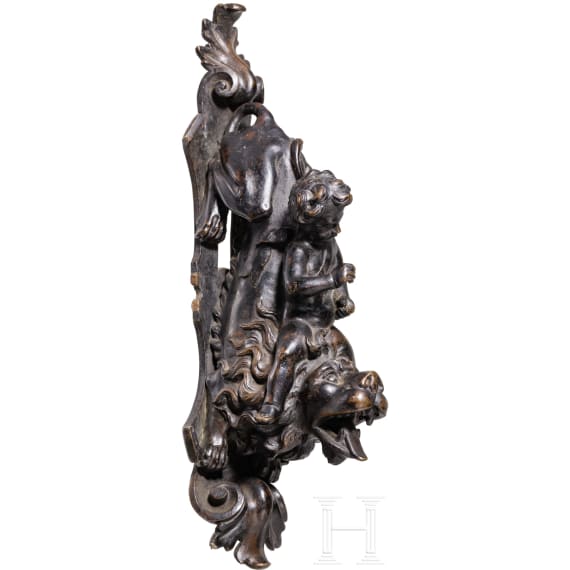 Plastischer T&uuml;rgriff aus Bronze, fl&auml;misch, um 1700