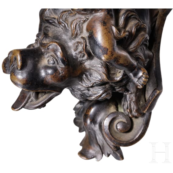 Plastischer T&uuml;rgriff aus Bronze, fl&auml;misch, um 1700