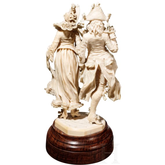 Galantes Paar aus Elfenbein, Otto E. Richter, Dresden, Ende 19. Jhdt.