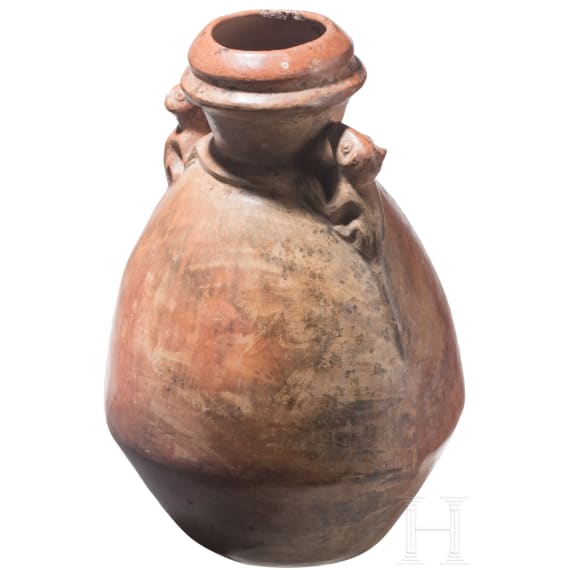 Flasche mit fig&uuml;rlichen Henkeln, Peru, Moche-Kultur, 4. - 8. Jhdt.