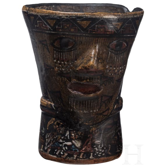 Ausgefallener h&ouml;lzerner Keru (Becher), Peru, fr&uuml;he Kolonialzeit, 16. Jhdt.