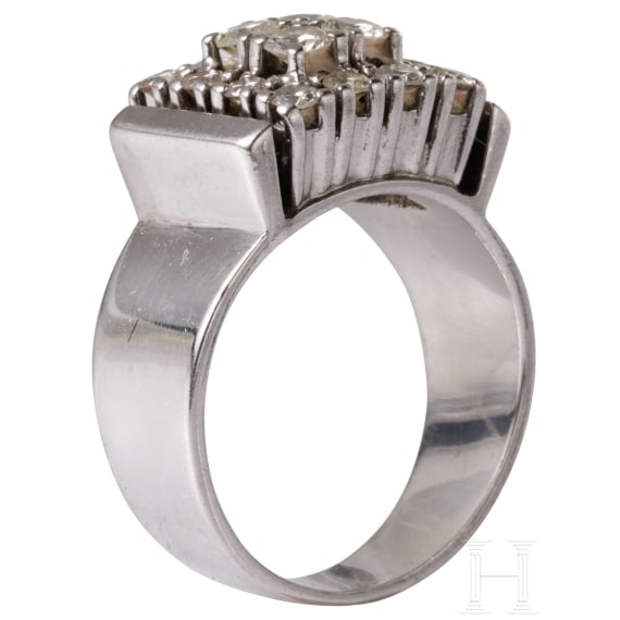 Ring mit Diamanten