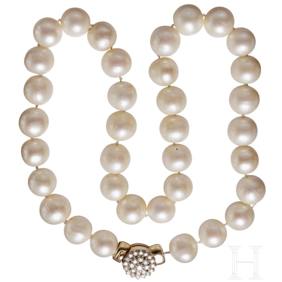 Perlenkette mit Diamanten