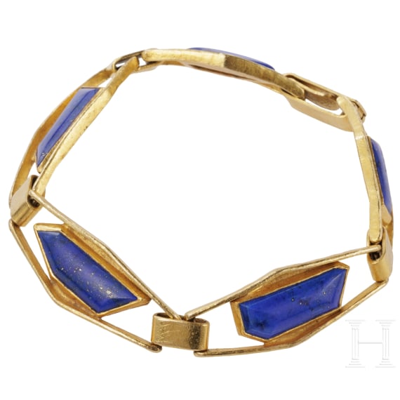 An 18ct gold and lapis lazuli bracelet