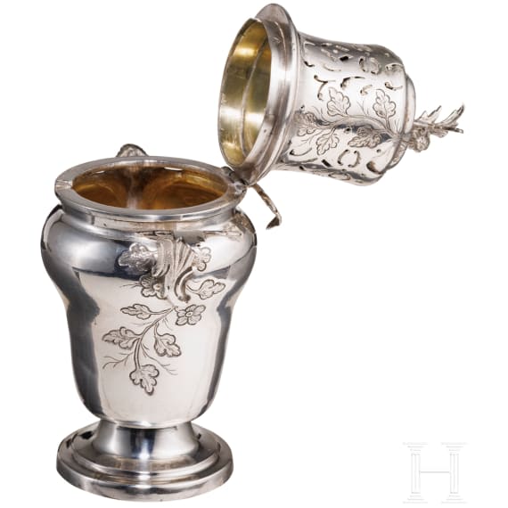 Silbernes K&auml;nnchen mit Zuckerstreuer, Augsburg, Meister "ICR", 1765 - 1767