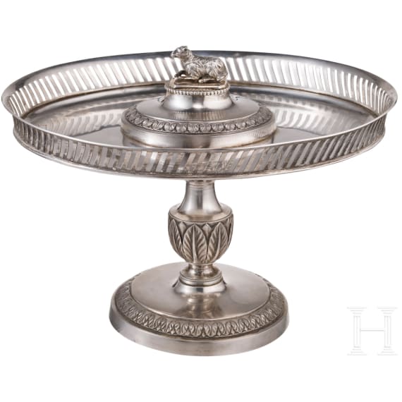 Silberne Tazza mit Widmungsinschrift und Lamm Gottes, deutsch, 1824