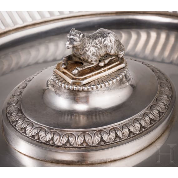 Silberne Tazza mit Widmungsinschrift und Lamm Gottes, deutsch, 1824