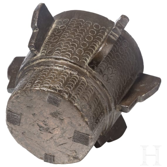 A large Hispano-Moresque bronze mortar, 16th/17th century