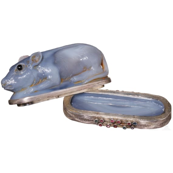 Deckeldose in Form einer Achat-Maus mit Silbermontur