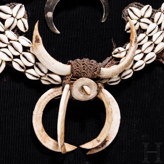 K&ouml;rperschmuck bzw. Zahlungsmittel, Papua-Neuguinea, 20. Jhdt.
