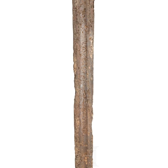 Ritterliches Scheibenknaufschwert mit eingelegter Klingeninschrift, deutsch, Mitte 14. Jhdt.