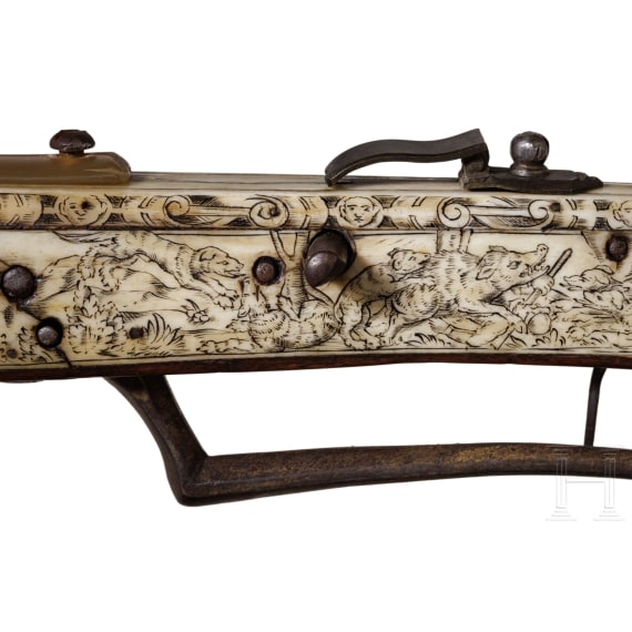 Voll verbeinte Renaissance-Armbrust aus Adelsbesitz, s&uuml;ddeutsch oder s&uuml;dosteurop&auml;isch, um 1580