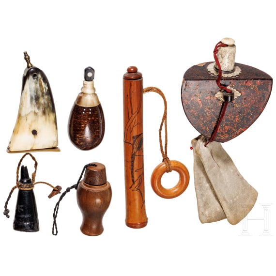 Kleine Sammlung Koyaku Ire (Z&uuml;ndkrautflaschen) und Kugelbeh&auml;lter, Japan, Edo-Periode