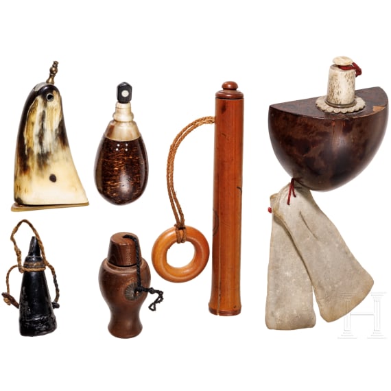 Kleine Sammlung Koyaku Ire (Z&uuml;ndkrautflaschen) und Kugelbeh&auml;lter, Japan, Edo-Periode