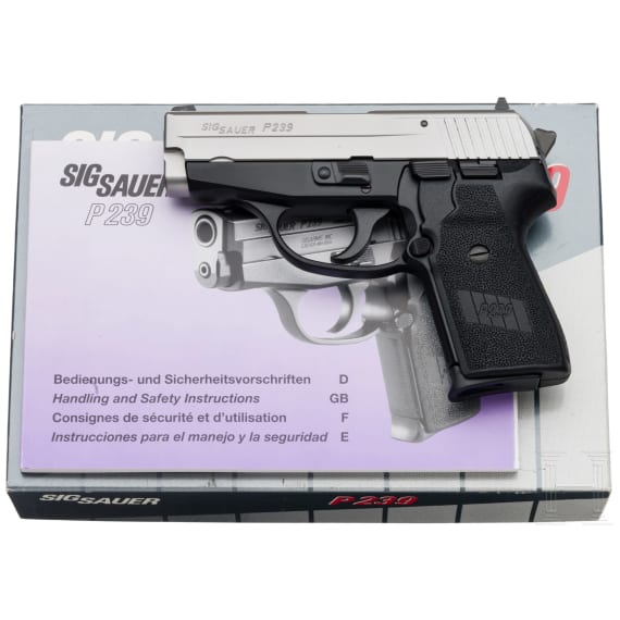 A SIG Sauer, Mod. P 239, in box